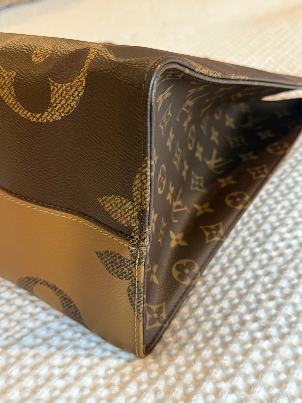 LOUIS VUITTON ONTHEGO GM – REVERSE MONOGRAM – PRISTINE